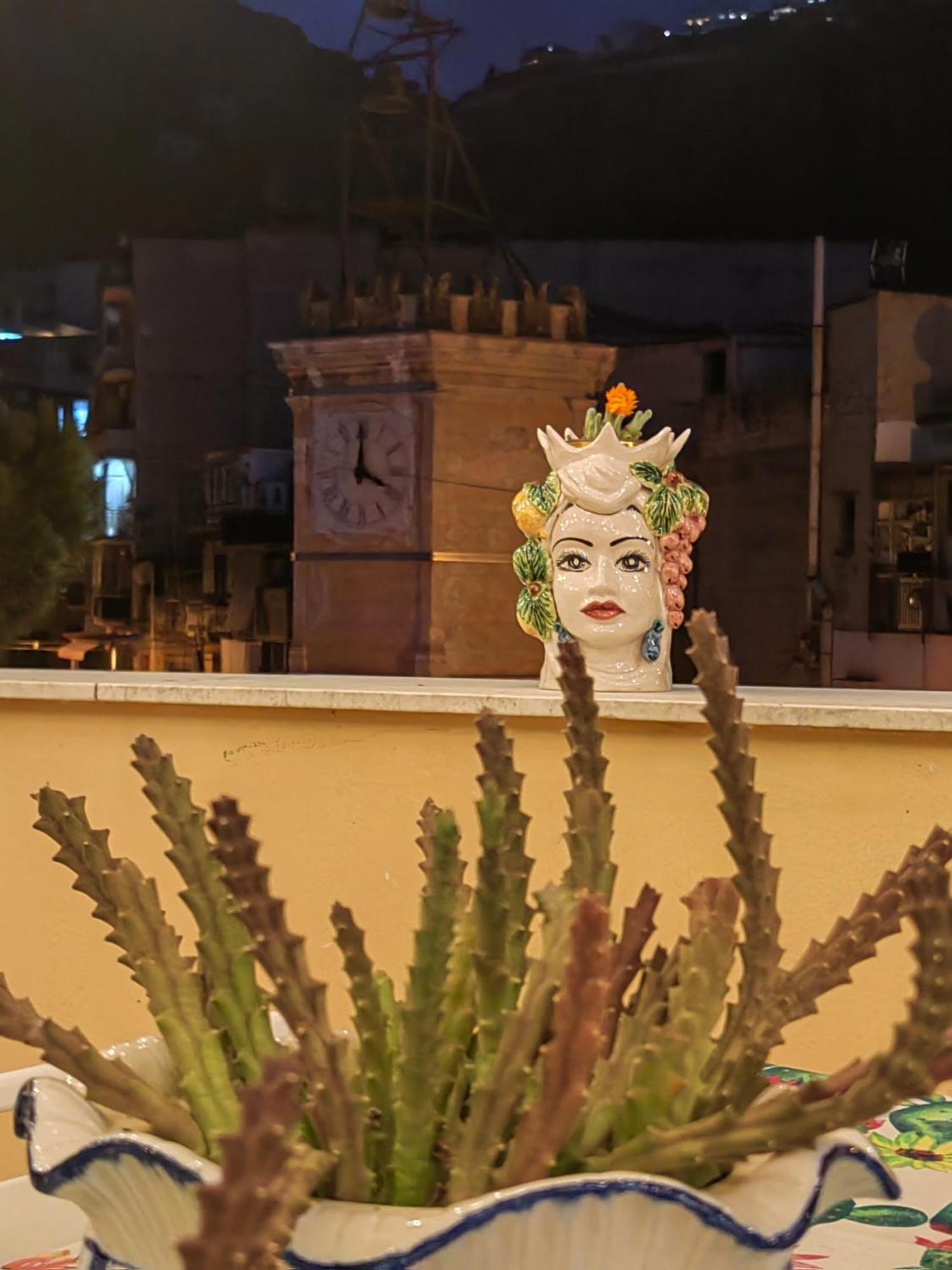 In Piazza Casavacanze * Palermo